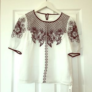 Detailed black & white top